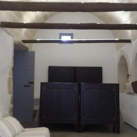Trulli Don Diego Nocleg ze śniadaniem Noci