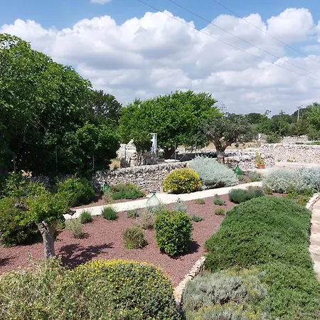 Trulli Don Diego Bed & Breakfast *